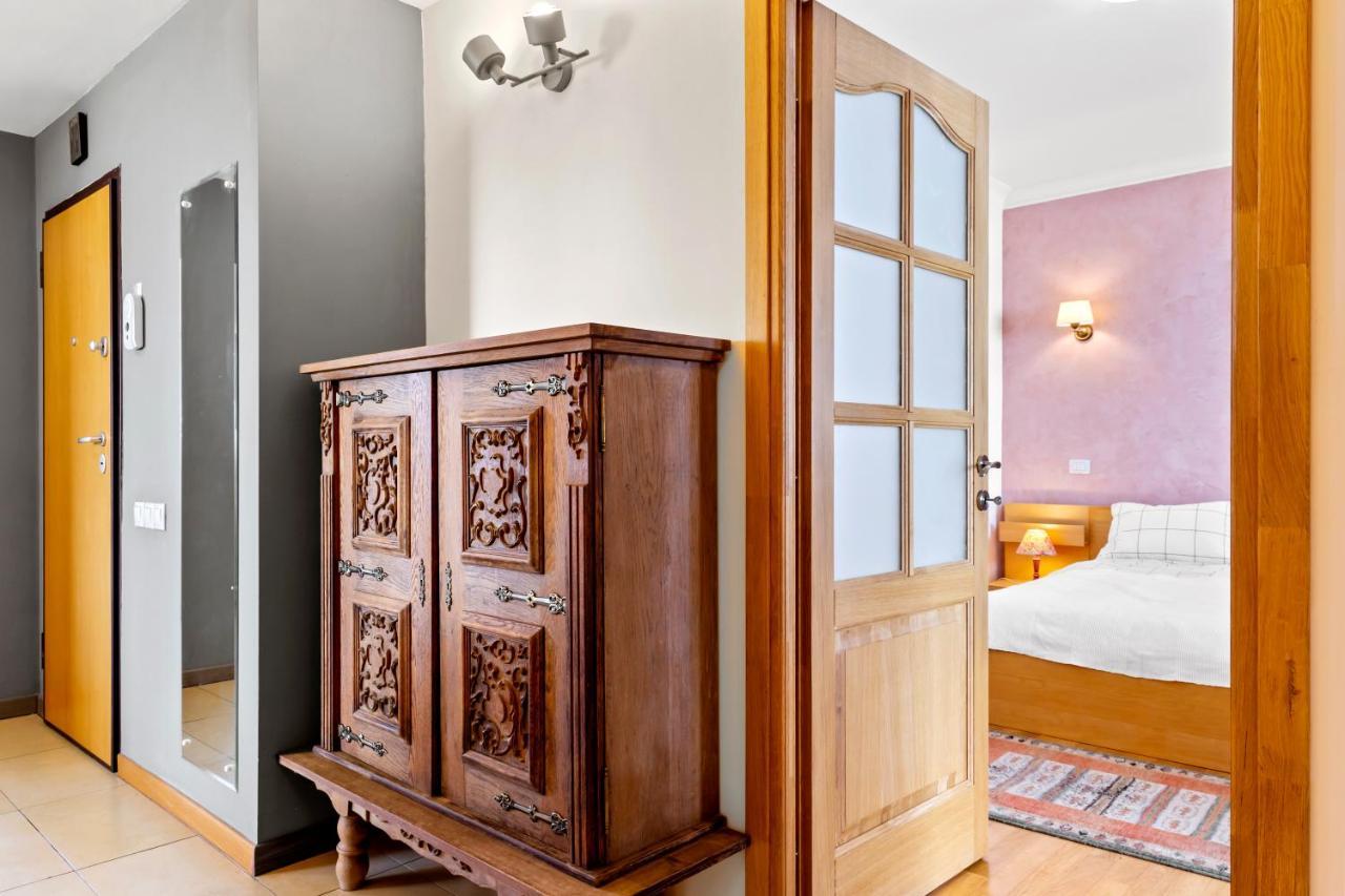 125 Sqm Family Friendly With Kids Room Букурещ Екстериор снимка