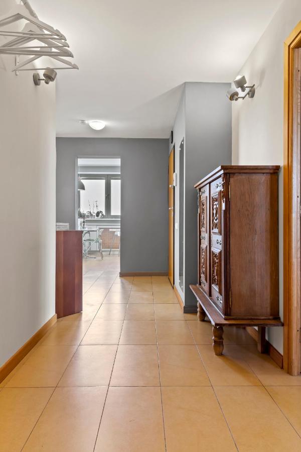 125 Sqm Family Friendly With Kids Room Букурещ Екстериор снимка